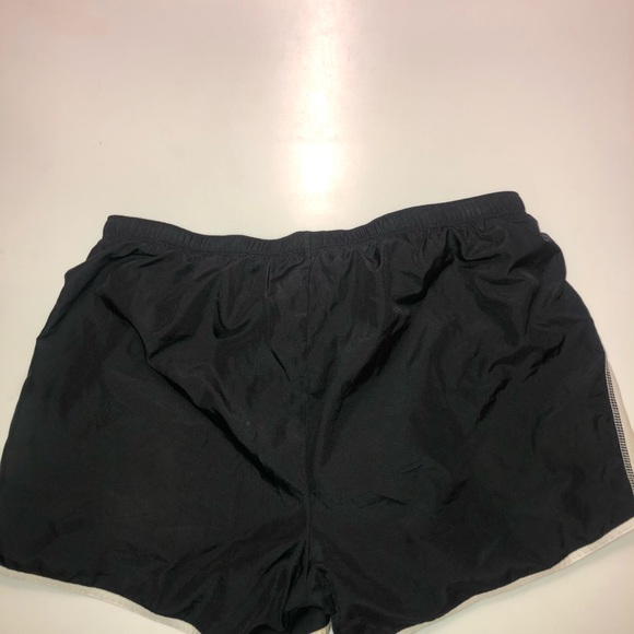 Champion shorts - Picture 2 of 2